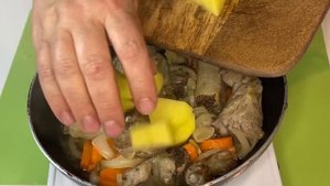 Готовлю 2 раза в день, а просят ещё и ещё. Бесподобный и сытный рецепт: "Венгерской кухни"