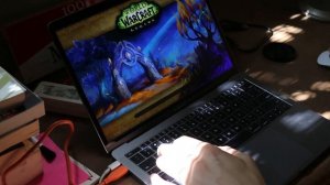 Macbook pro 2016-17. WOW running on external Hard drive ! VIDEO GAMES!