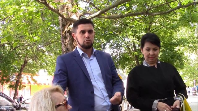 чиновники в колясках г.Саки смотреть онлайн