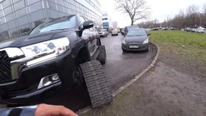 Поставили Toyota LC 200 на ГУСЕНИЦЫ и сразу первый выезд!