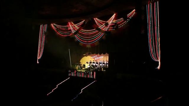 Донецкий цирк "Космос" смотреть онлайн