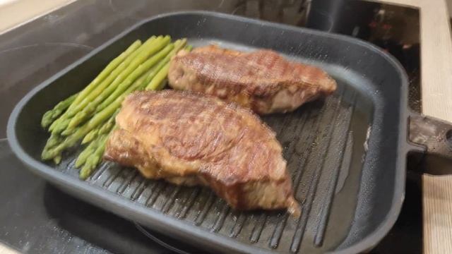 Стейк Чак Ролл смотреть онлайн