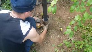 Бетонная винтовая опора для столба забора и фундамента.