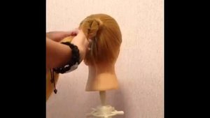 Стильный хвост - жгут / Красивая прическа на каждый день за 5 минут