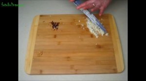 Корейский салат из краснокочанной капусты