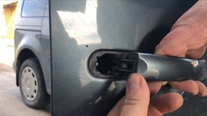 Снятие, регулировка ручки открывания двери на VW Caddy