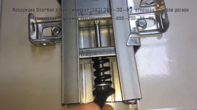 Натягиваем цепь привода секционных ворот смотреть онлайн