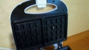 Какова вафельница DEXP WM-30 в работе (часть 1)