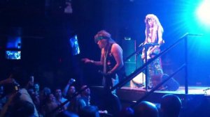 Steel Panther - Welcome To The Jungle (Guns N` Roses cover, live in Las Vegas)