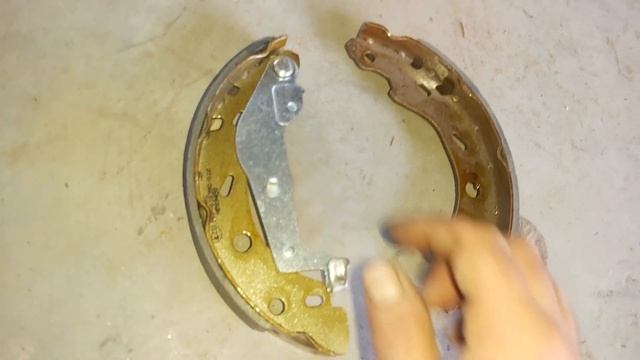 Peugeot Boxer - Parking brake adjustment after brake pads replacement / Реглаж на ръчна спирачка смотреть онлайн