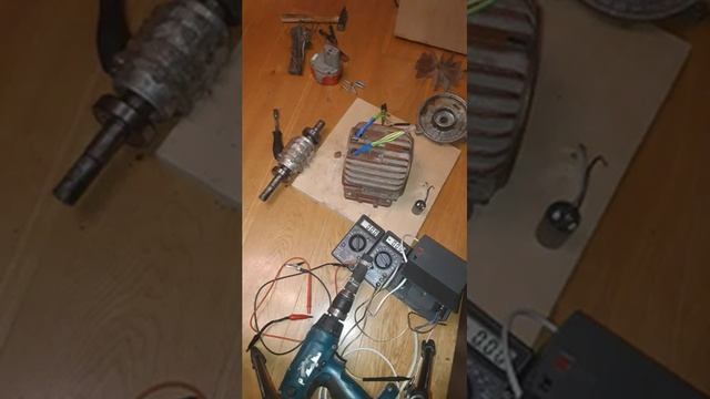 Генератор из асинхронного двигателя смотреть онлайн