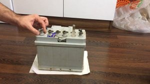 Где находится аккумулятор Mercedes A class W169 и тест зарядного устройства Magnum SM-08 Driver