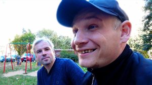 Какие дебилы только не попадаются в конторе))