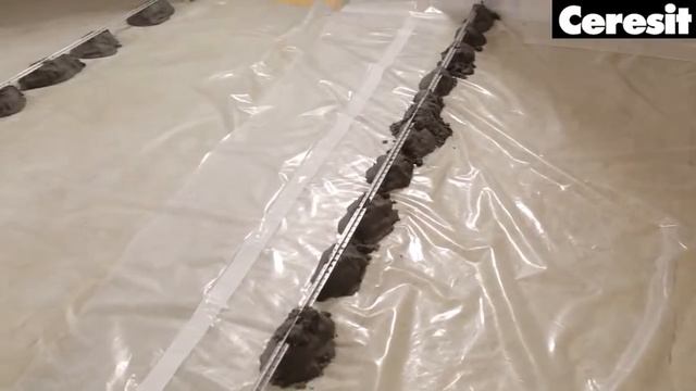 Видео инструкция Ceresit по заливке плавающей стяжки с установкой маяков