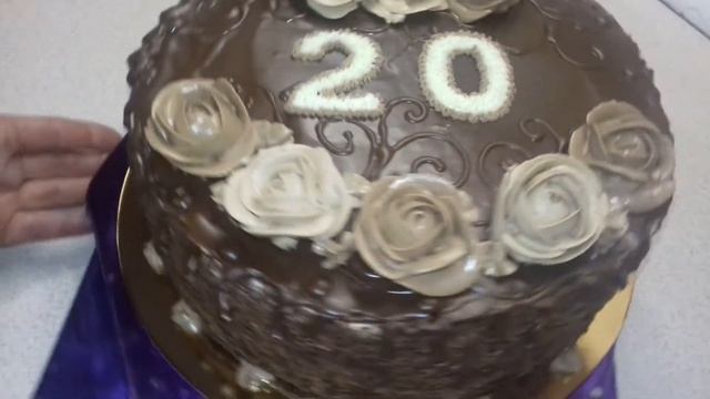 ТОРТ НА ДЕНЬ РОЖДЕНИЕ. 20 ЛЕТ. УКРАШЕНИЕ. ОБЗОР смотреть онлайн