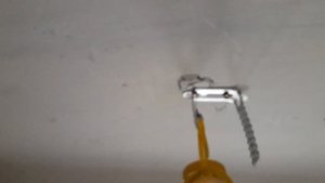 TOUA GSN50Е эксперимент-как держаться подвесы в пустотке прибитые пистолетом  на 19 усиленные гвозд