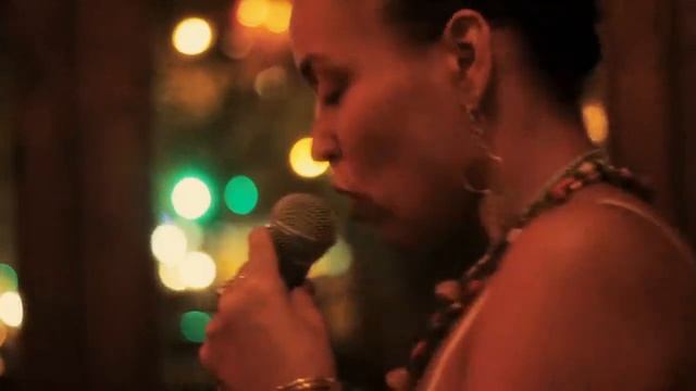 Maya Azucena смотреть онлайн