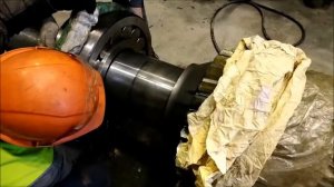 Монтаж подшипника 22352 на вал дробилки