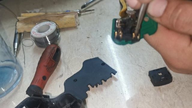 réparation Réglage du siège Interrupteur gauche pour Mercedes W203 смотреть онлайн