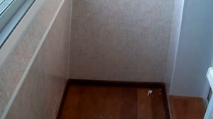 пример отделки балкона цветными панелями ПВХ