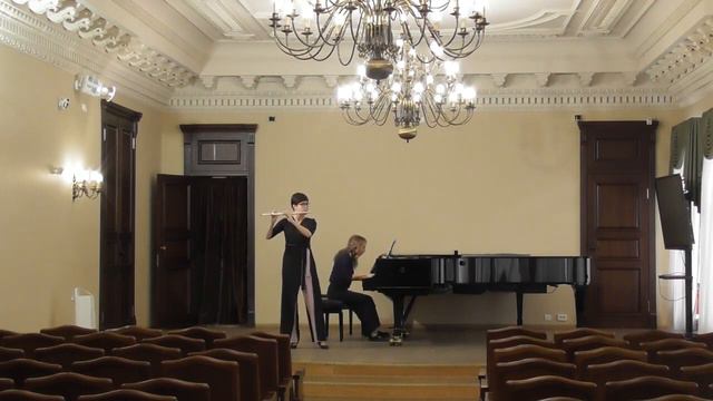 Леонтьева Дарья, 17 лет,  Франсуа Жозеф Фети  Концерт для флейты с оркестром си минор, I часть смотреть онлайн