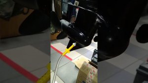 Замена масла в редукторе ручным насосом Skipper