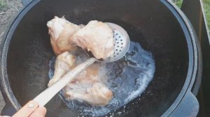 Казан кебаб с куриными окорочками и копчёной паприкой, в казане на костре. (Cuisine 2019)