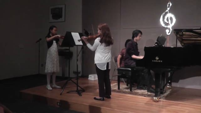 Shostakovich Five Pieces for 2 violins and piano, Prelude, Gavotte смотреть онлайн