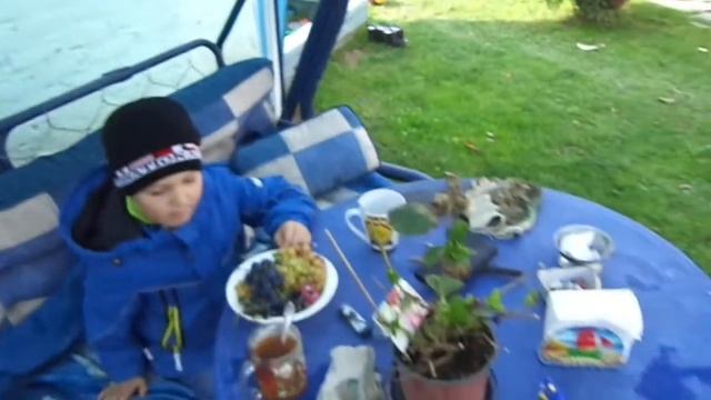 Как переделать вольер для собаки, своими руками.крепление под миски. смотреть онлайн