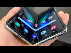 Смартфоны с гнущимися дисплеями кто круче Royole Flex Pai или Samsung Galaxy Fold