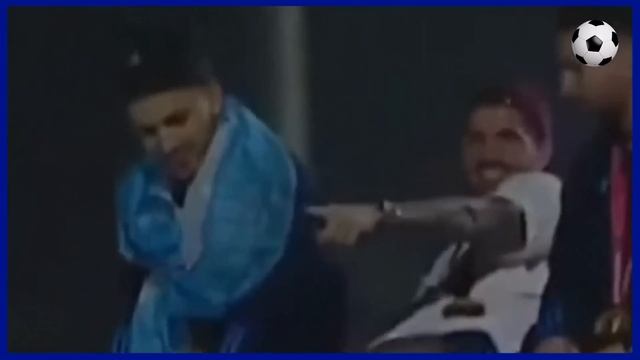 ?Messi's Hilarious Reaction to Mbappe Ninja Baby Turtle? Thrown By Fan! смотреть онлайн