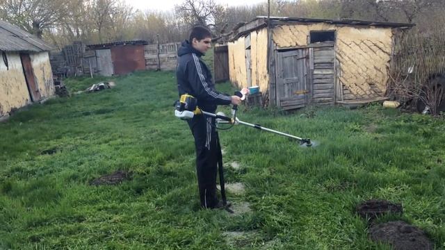 обкатка триммера stihl по Русски)))xd смотреть онлайн