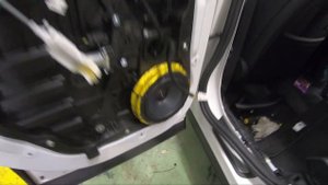 Бюджетный и качественный автозвук в штатные места Kia Sportage 5