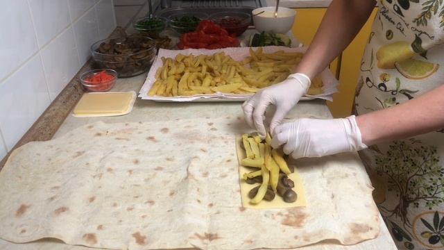 ШАУРМА С КАРТОФЕЛЕМ ФРИ И ГРИБАМИ + РЕЦЕПТ ПОСТНОЙ ШАУРМЫ. СЕКРЕТЫ ХРУСТЯЩЕЙ КОРОЧКИ