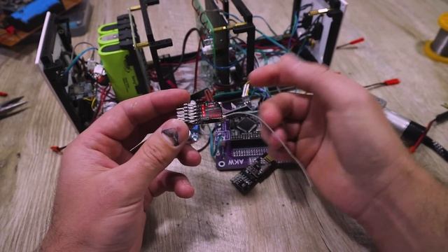 ПрОП-Л - шагоход на базе кубсата своими руками смотреть онлайн