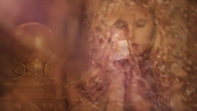 Parfum Karolina Kurkova смотреть онлайн