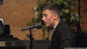 Пение «Город мой на вершине горы стоит…» — группа молодёжи