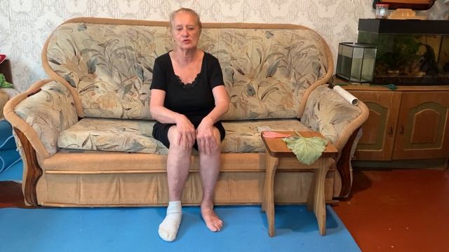 Народный способ борьбы с пяточной шпорой с помощью лопуха.