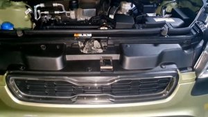 Установка уплотнителя капота на KIA SOUL I