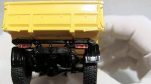 Модель автомобиля КАЗ-4540 1:43 SSM