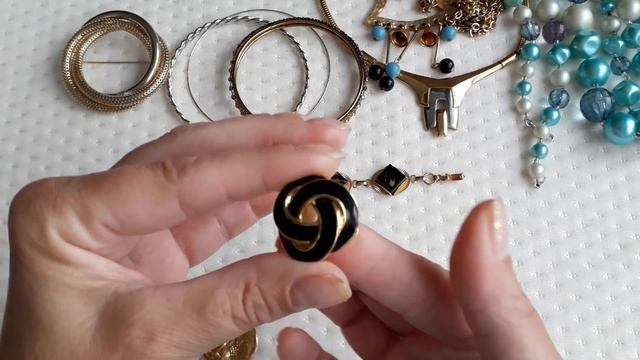 52. Распаковка посылки с Ebay с винтажными украшениями. смотреть онлайн