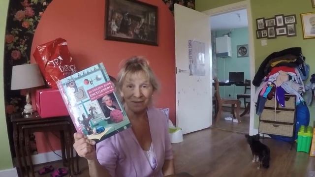 Бабушка приехала с Израиля, что привезла? смотреть онлайн