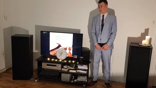 И Господь Бог помогает мне.Когда позади армия фараона, а впереди море и я не вижу выхода-что делать смотреть онлайн