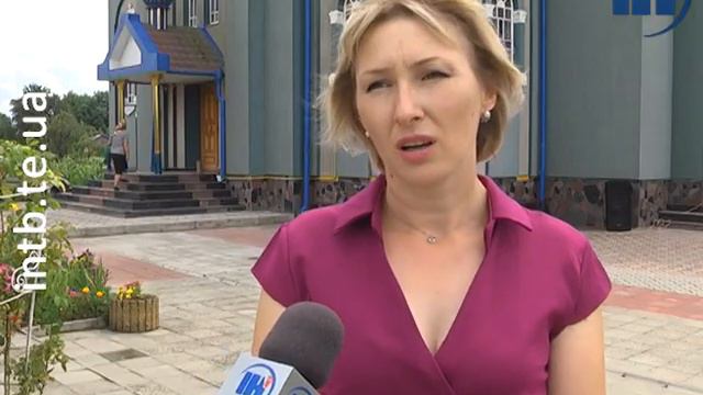 У селі на Тернопільщині мешканці самі вишили іконостас смотреть онлайн