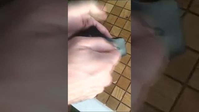 Как установить ключи в ключницу?