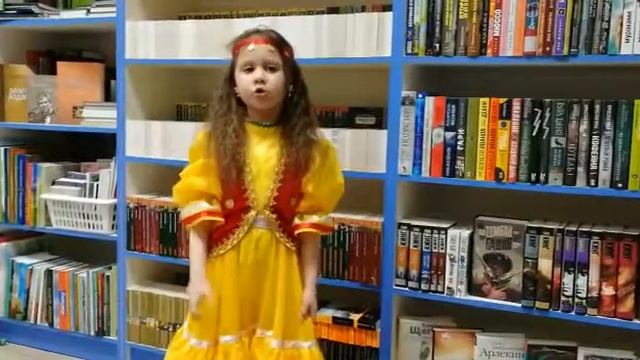 "Читаем М. Карима": Вафина Ралина, 5 лет.