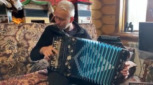 Прекрасный мастер гармоник Кабанов Андрей.