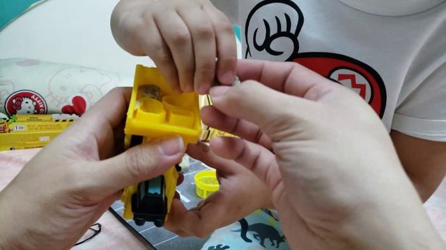 Playdoh Wheels Bulldozer смотреть онлайн