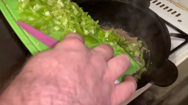 Говядина с картошкой в казане (короткий рецепт)
