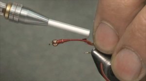 Tying a SAN BABOM imitation of the bloodworm